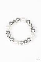 Paparazzi Upper Manhattan - Silver and Pearl Bracelet