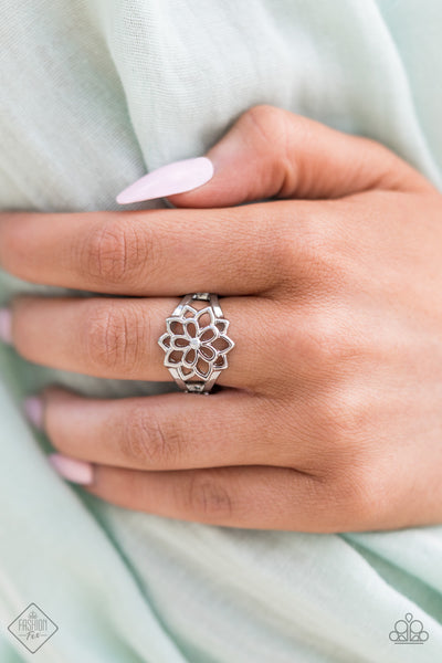 Paparazzi Prana Paradise - Silver Ring